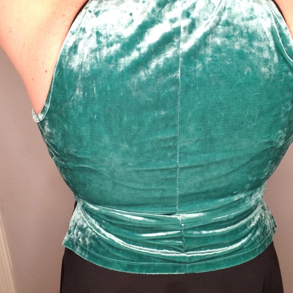 Candies Light Green Velor Velvet Crop Top - Picture 6 of 6